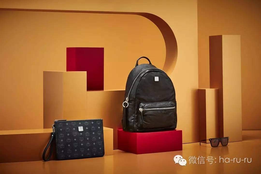 mcm的包包应该怎么搭配,mcm包包穿搭
