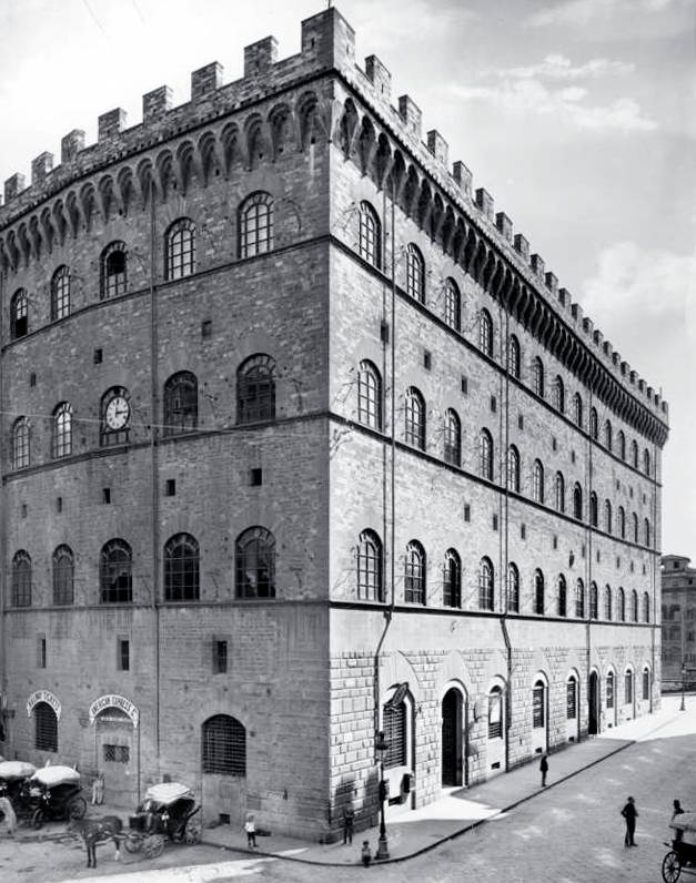 励志大戏｜有个穷人家的孩子，辍学做鞋匠创建了时尚王国