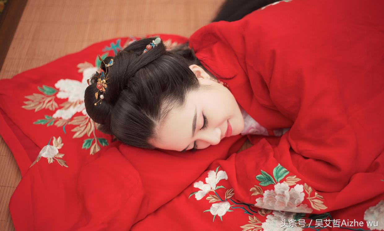 合适敏感肌肤用的国货化妆品,种草好物推荐女生护肤学生党