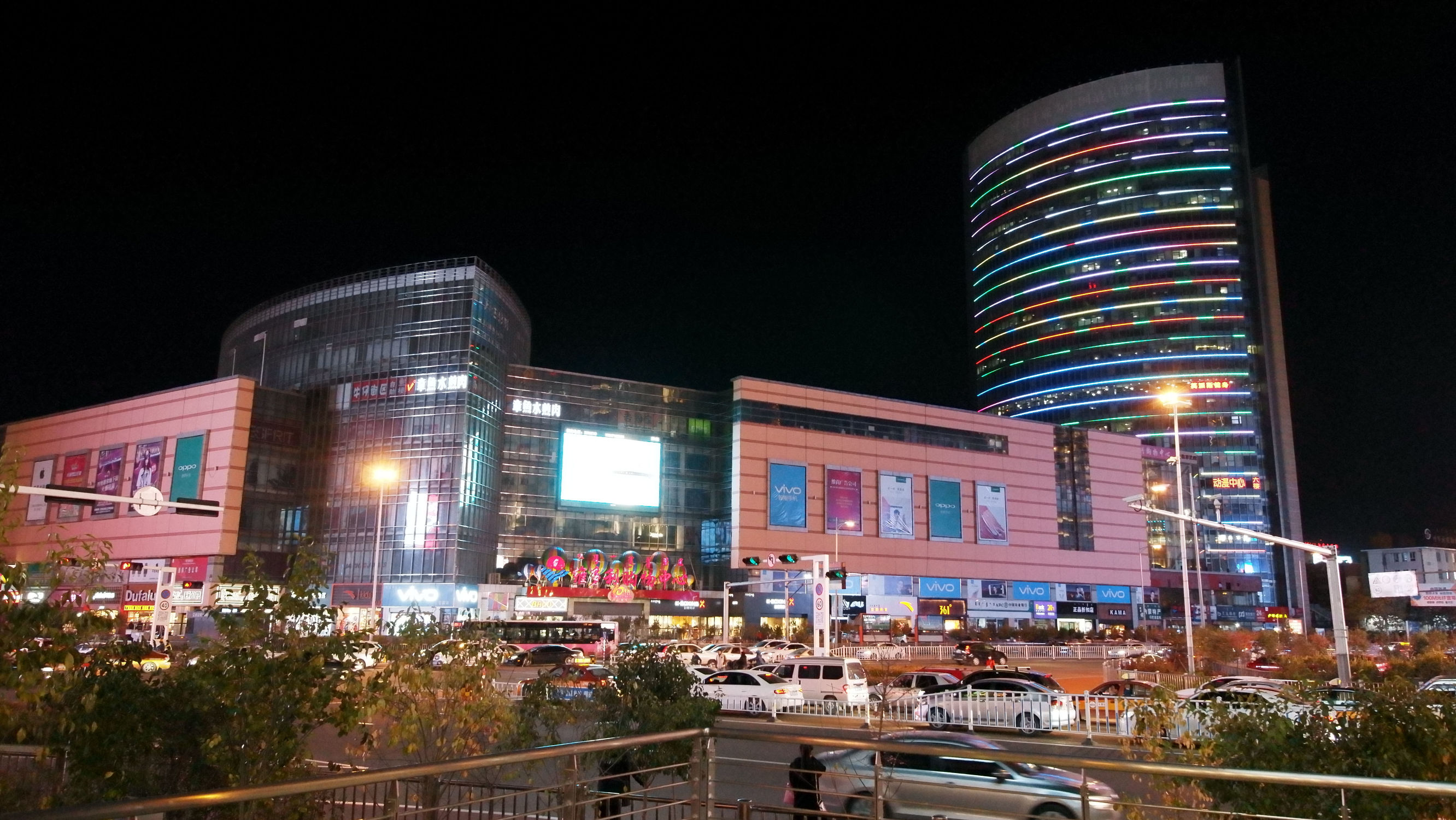 4k运动相机和小蚁微单哪个好,小蚁微单12-40镜头一般是拍什么