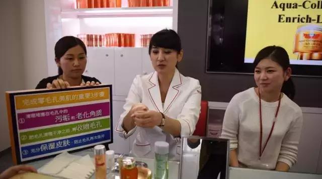 杨幂素颜秒杀沈梦辰 (杨幂沈梦辰卸妆)