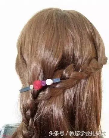 大蝴蝶结头饰发型小清新,蝴蝶结头饰搭配什么发型好看短发