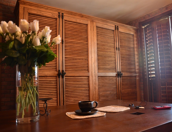 橡木榆木胡桃木哪个好,橡木榆木胡桃木三种哪种最好