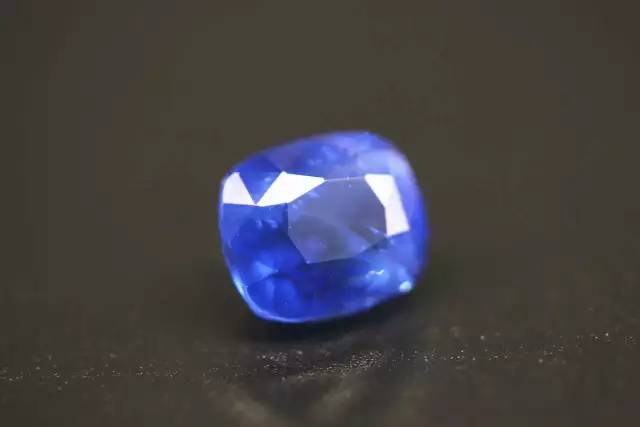 一分钟了解蓝玉,一分钟了解海蓝宝石