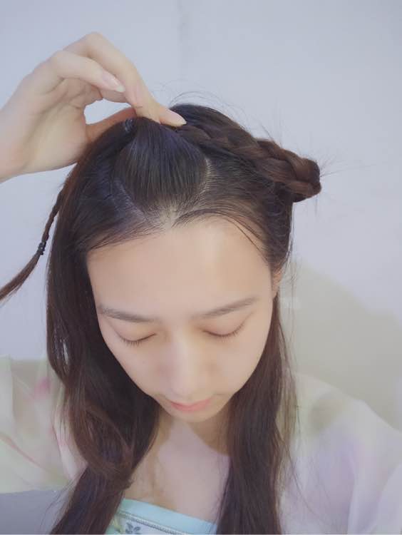 超简单的汉服发型教程,超简单汉服发型教程儿童