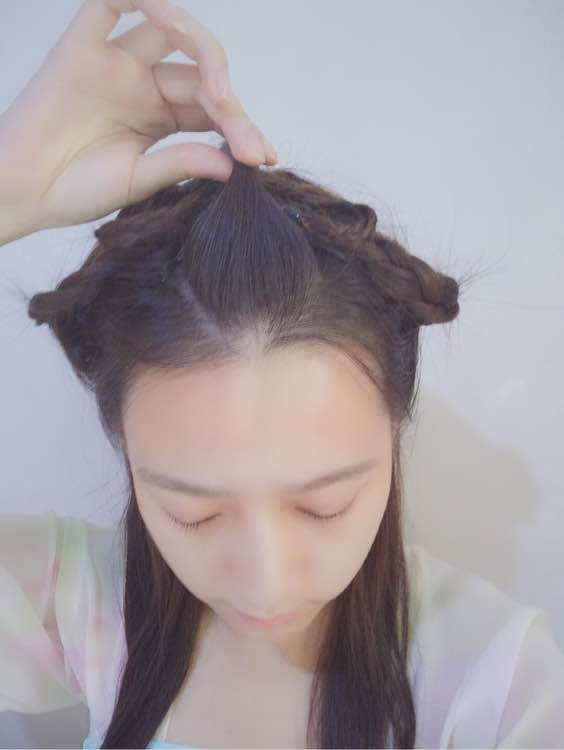 超简单的汉服发型教程,超简单汉服发型教程儿童