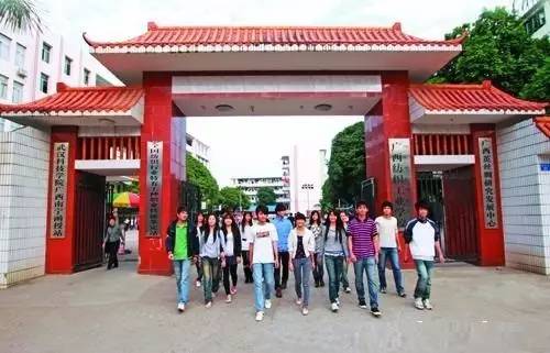 体育锻炼对于学生的意义,夏天对于学生的积极意义