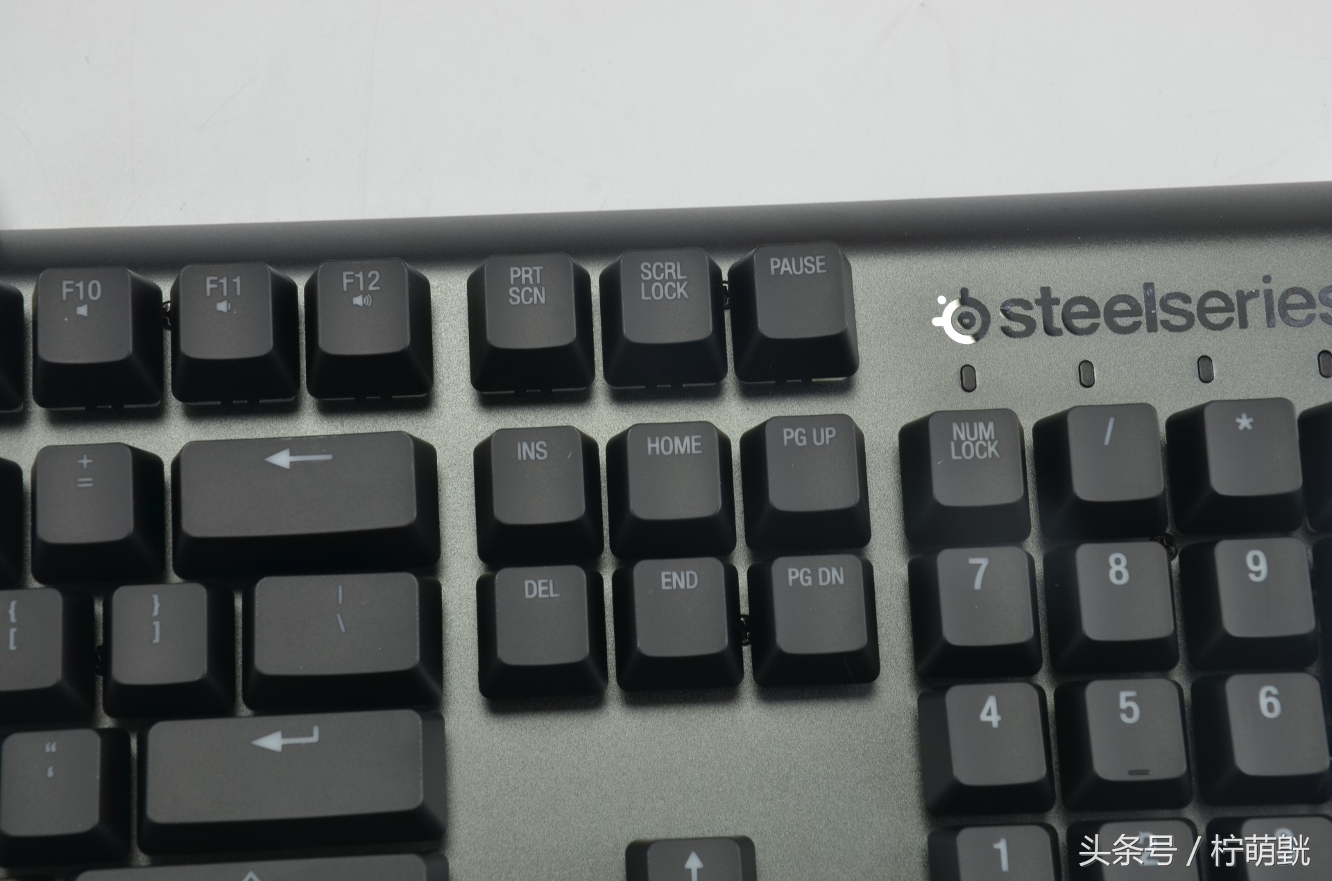 顶级rgb机械键盘,赛睿apexprort机械键盘评测