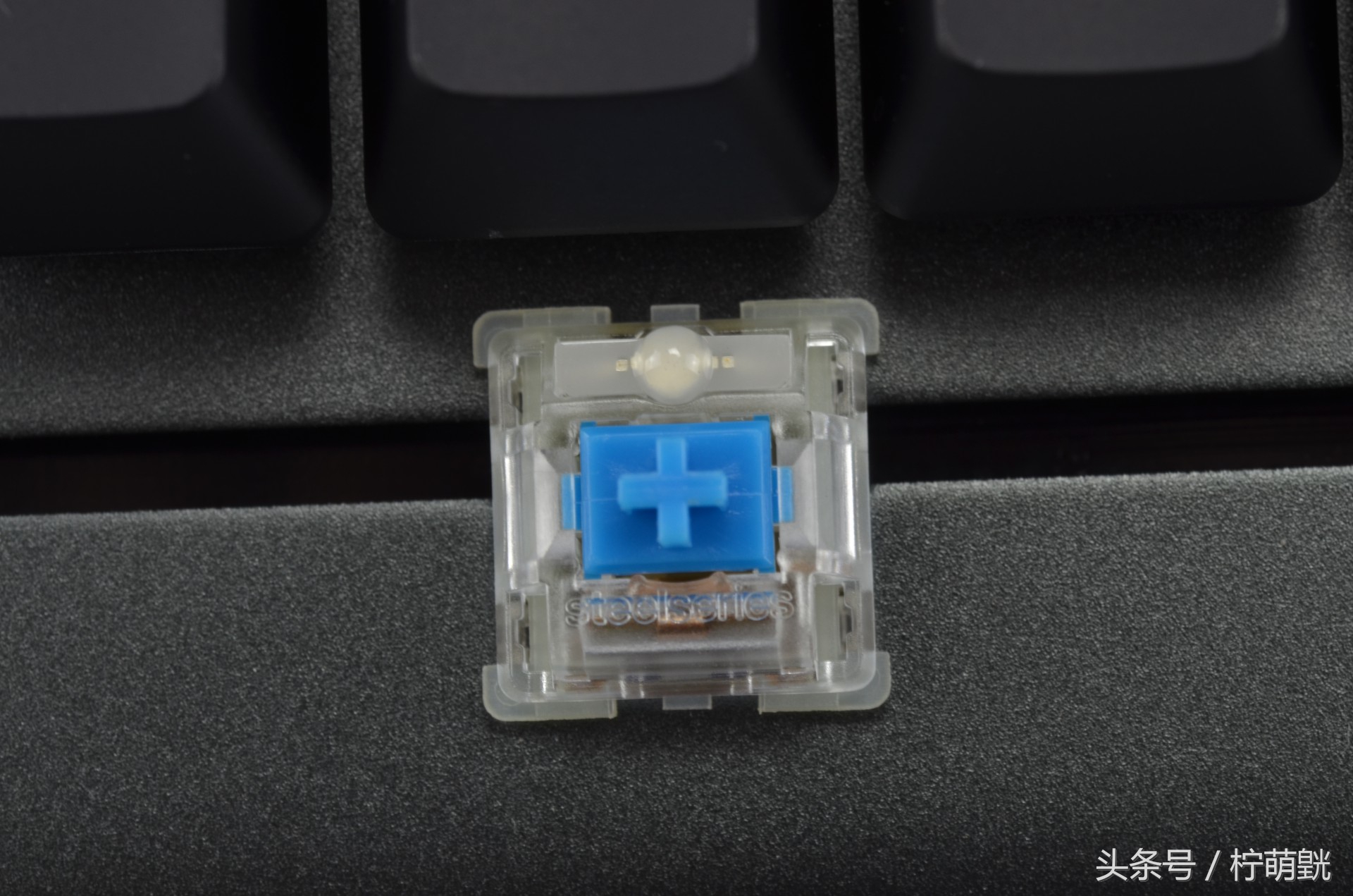 顶级rgb机械键盘,赛睿apexprort机械键盘评测