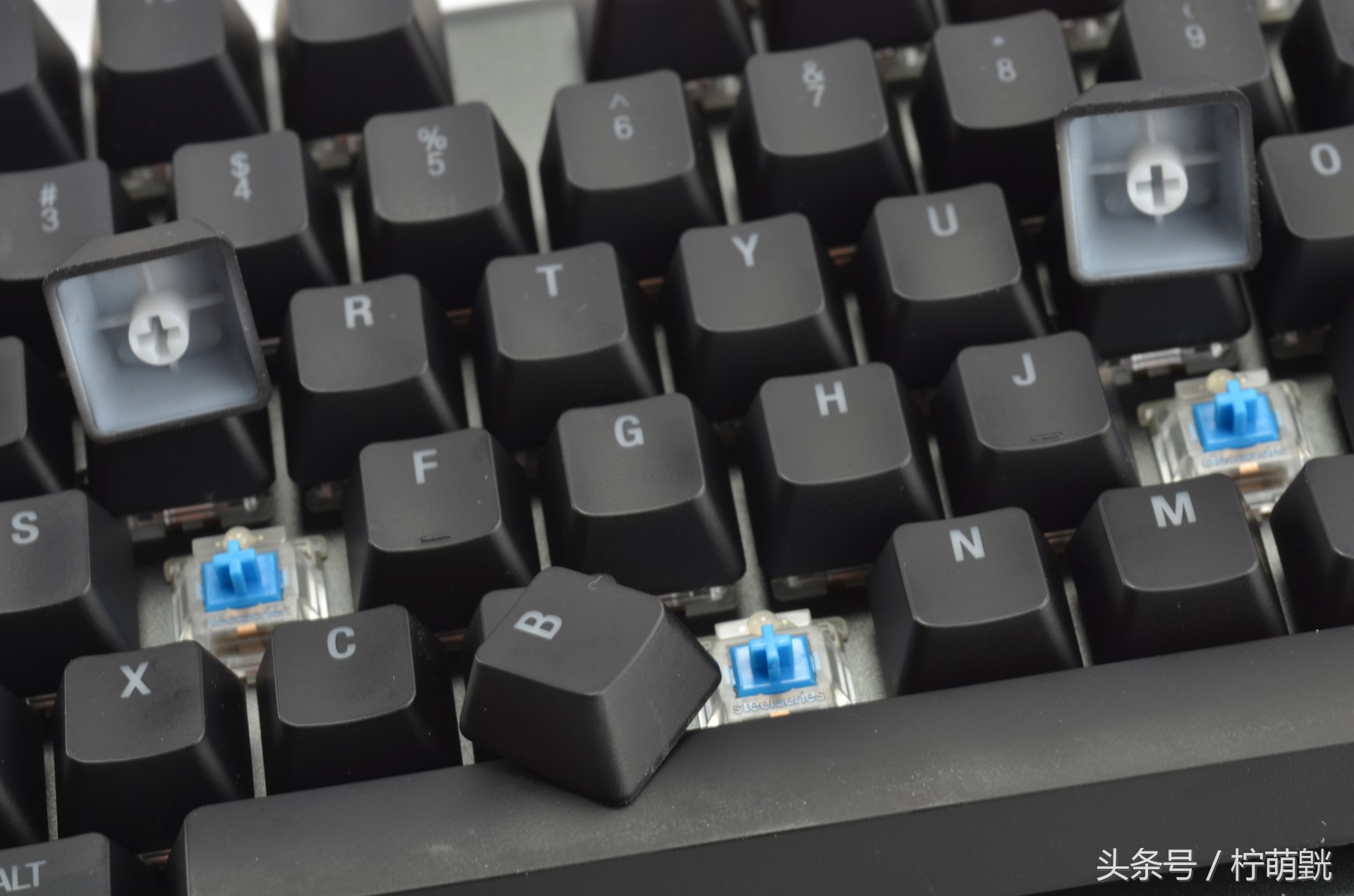 顶级rgb机械键盘,赛睿apexprort机械键盘评测