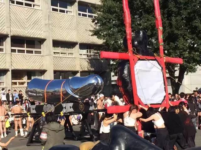 还有什么能比日本武藏野美术大学更疯狂？