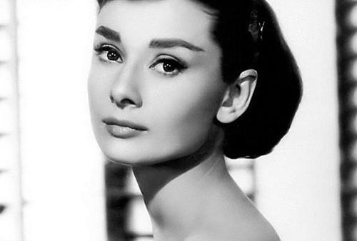 提升魅力，变身万人迷，你需要这9件单品