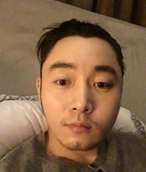 果郡王给张靓颖当过伴郎么,张靓颖李健