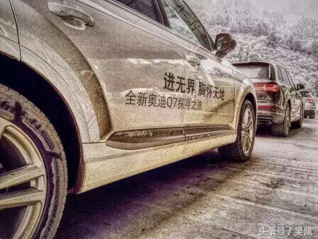 奥迪q73.0t最新版驾驶体验,奥迪q72.0t是什么发动机