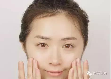 护肤保湿减皱纹,秋冬混干肌护肤步骤