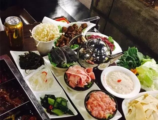 天冷你不会穿秋裤吗,冬季你能够不穿羽绒服但一定要穿