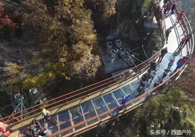 张家界能够不走悬空玻璃栈道吗,张家界玻璃栈道三日游