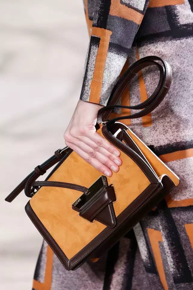 十大必买经典款包包,2016最火的包包