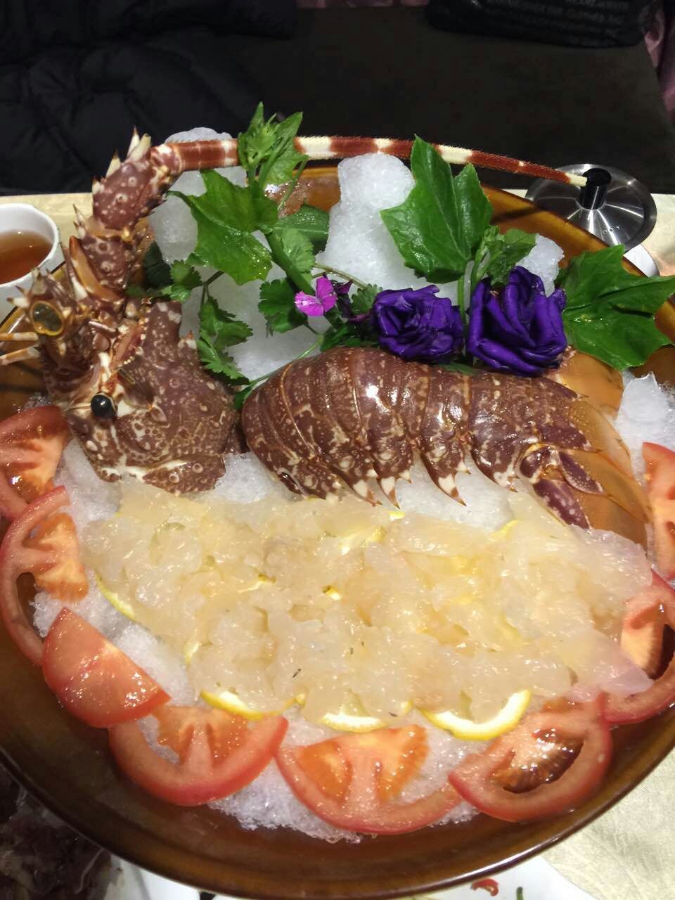 走吗约起之——外滩风气西餐咖啡。各位您约了吗？我在太原尖草坪