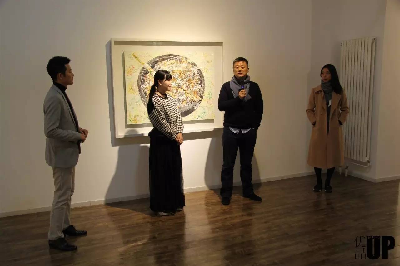 优品艺术｜赵娜：时间是滚动的步行梯