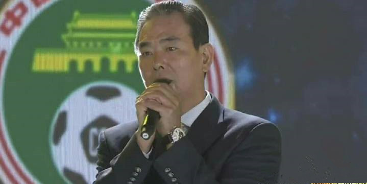 中超各种嘿蔡主席不哭，此人才是中国足坛真正的大佬！