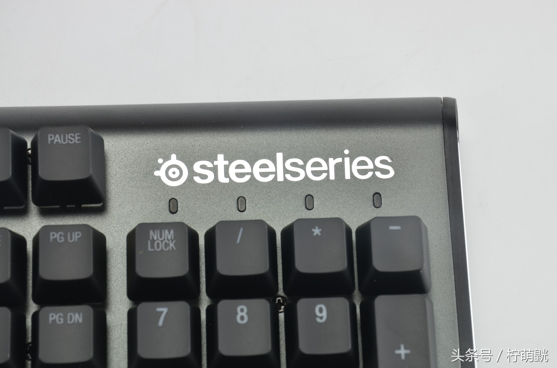 顶级rgb机械键盘,赛睿apexprort机械键盘评测