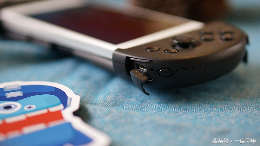 飞智wee2t手柄玩什么手游爽,飞智wee拉伸手柄开箱视频