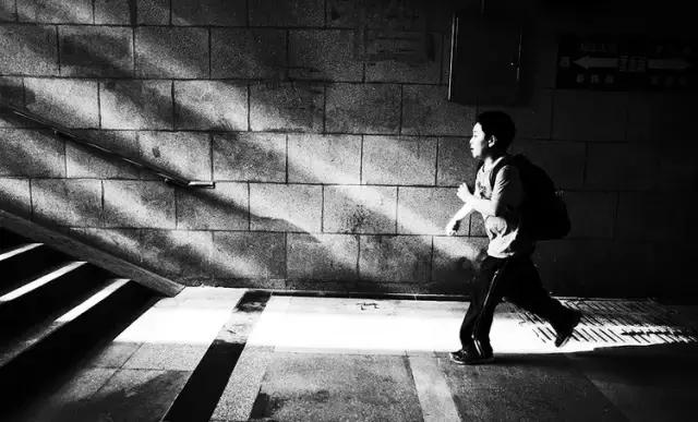 疯子charles课怎么样,疯子摄影师