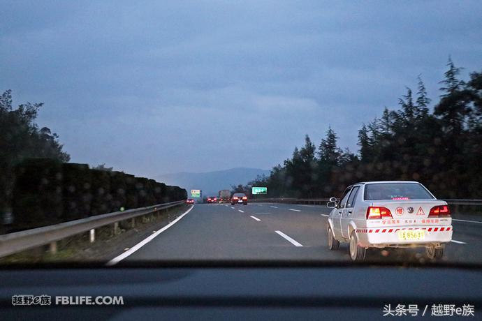 无畏前行与奥迪q7赴一场异域之约,奥迪q7开拓人生无畏前行