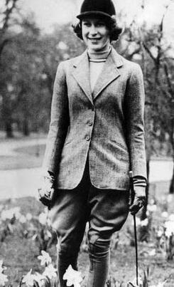 英国女王的高级礼服,英国女王的着装风格