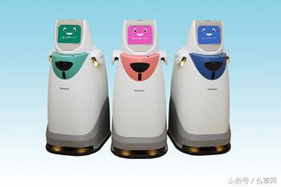 松下的粉嫩少女心：小护士机器人给你送药