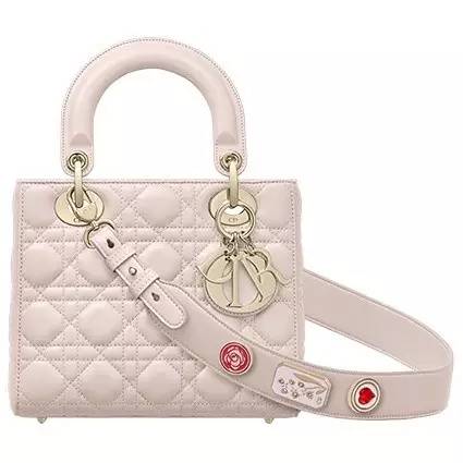 你一定想知道的真实故事,能够看看你每天背的包里有啥吗