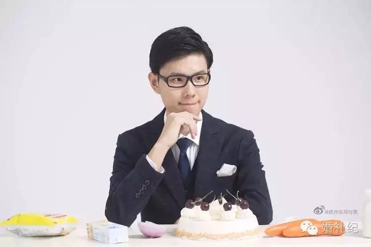 晒老公啦！老公发型对了婚纱照也能拍成韩剧海报哟