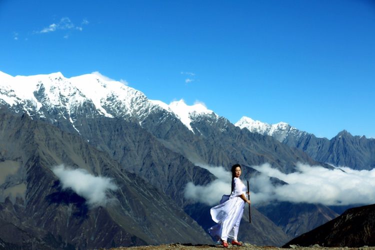 我在秋天等你是什么歌,我在秋天等你美到心碎散文