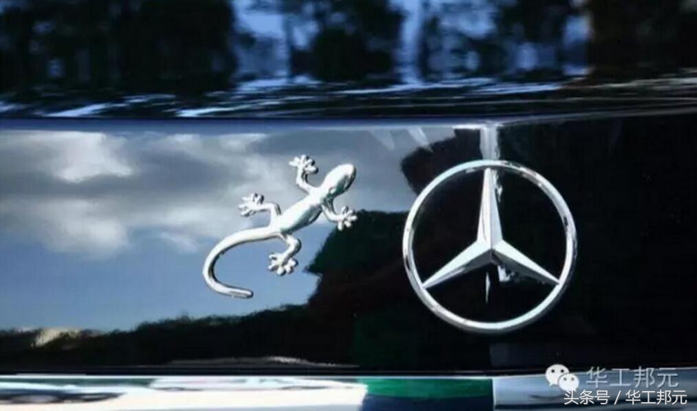 车子上的小壁虎有什么功能,汽车为啥贴个小壁虎