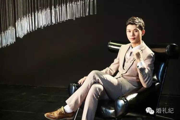 晒老公啦！老公发型对了婚纱照也能拍成韩剧海报哟