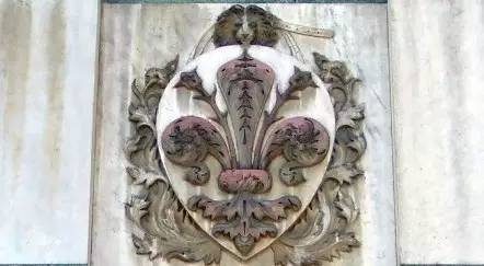 美艳洋模带您私家欧洲之旅！