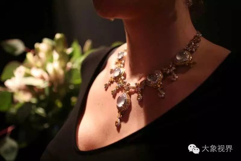 美艳洋模带您私家欧洲之旅！