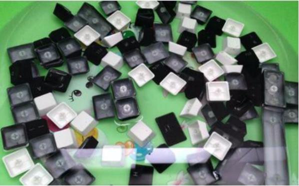 使用两年的机械键盘清洁,机械键盘清洗方法有哪些