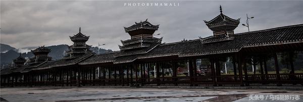 上山割茅草编茅草筐,农村割草竹筐手工编织教程