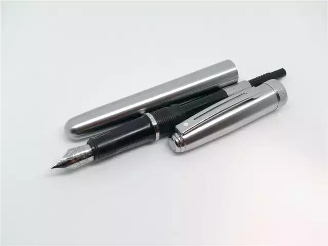 犀飞利钢笔星战系列测评,犀飞利序曲F尖钢笔评测