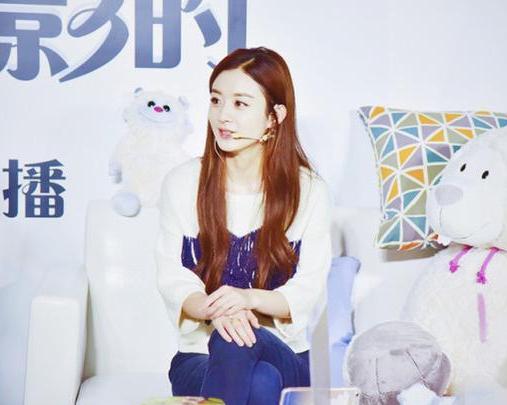 圆脸赵丽颖秒变小v脸,圆脸变v脸的视频