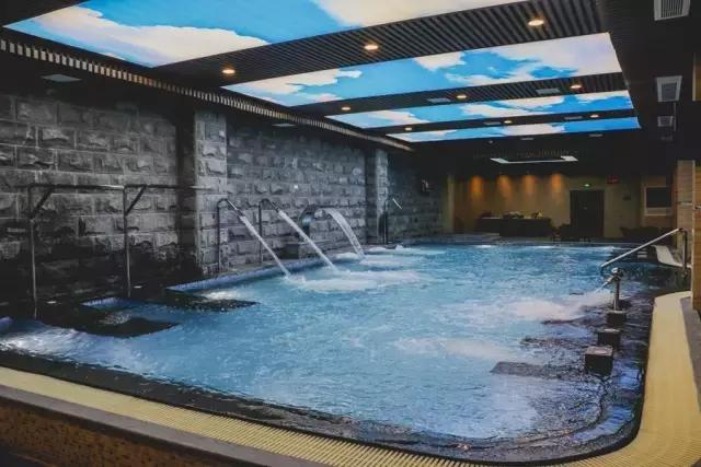 泉州泡温泉看电影自助餐厅一体,泉州水疗自助餐