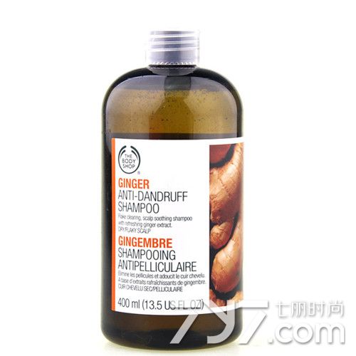 女生有一头飘逸的长发,女人大多长发飘飘