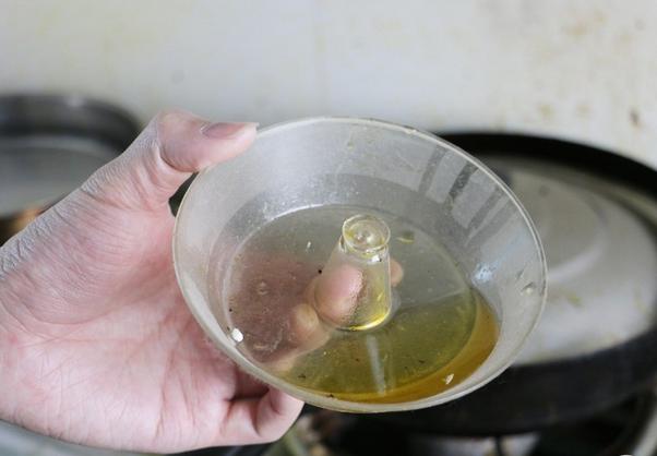 油烟机太脏有什么小妙招吗,油烟机太脏了教你一招轻松搞定