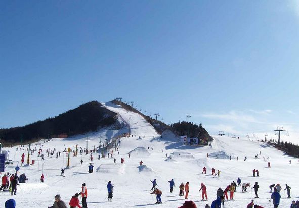 目前北京规模最大的滑雪场是哪个,北京哪个滑雪场好玩还便宜
