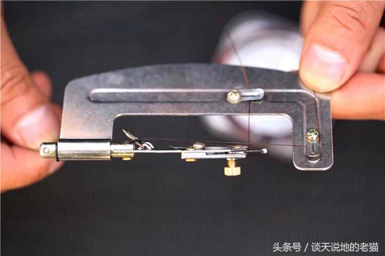 鱼钩最坚固的绑钩方法视频,钓鱼教程简单方便的绑鱼钩方法