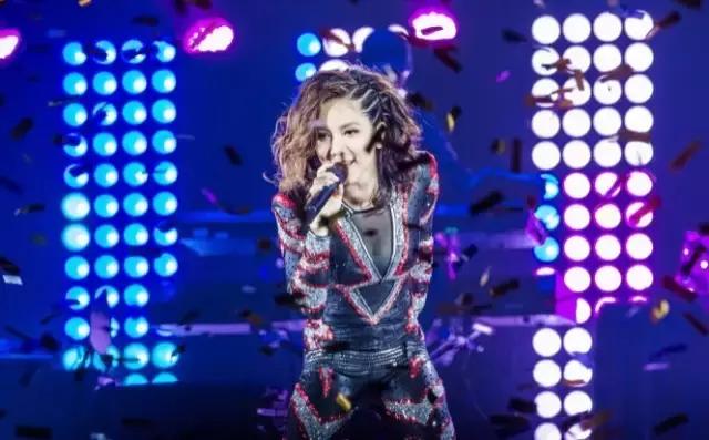 邓紫棋能扛起香港乐坛大旗吗,邓紫棋不惧未来再度出发