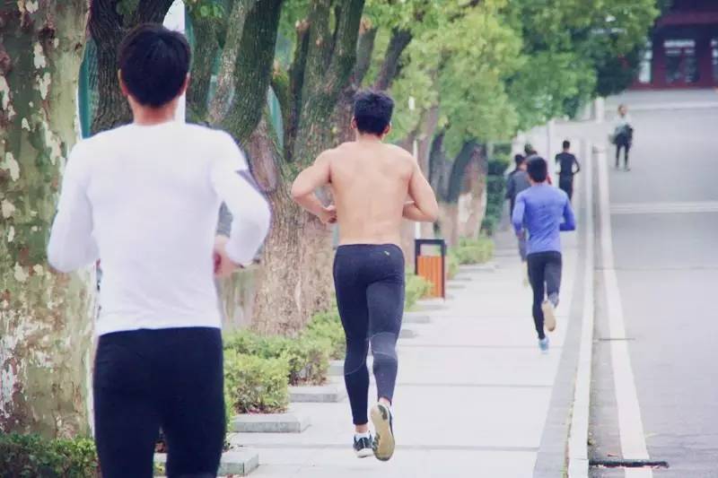 双十一与其剁手不如旅游,与其打工不如找个男朋友