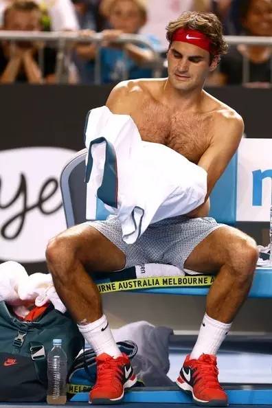 谁说天热不能骑行,天冷不合适打网球吗